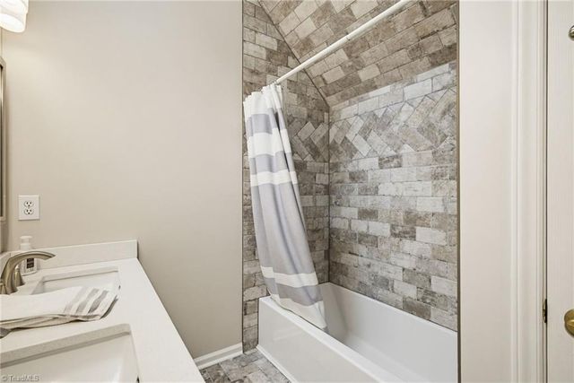 5202 Northforest Drive, Mcleansville, NC 27301