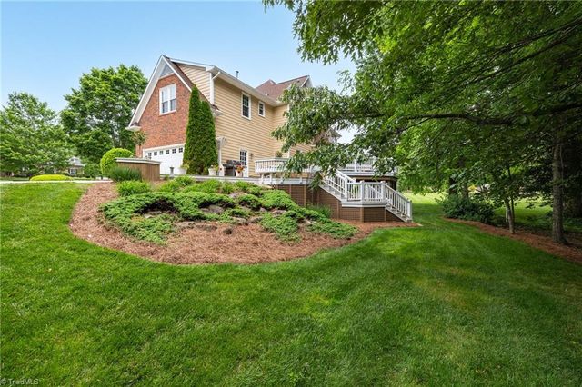 5202 Northforest Drive, Mcleansville, NC 27301