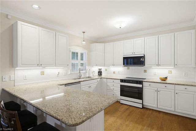 5202 Northforest Drive, Mcleansville, NC 27301