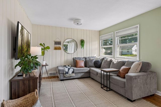 5358 Altura Road NE, Fridley, MN 55421