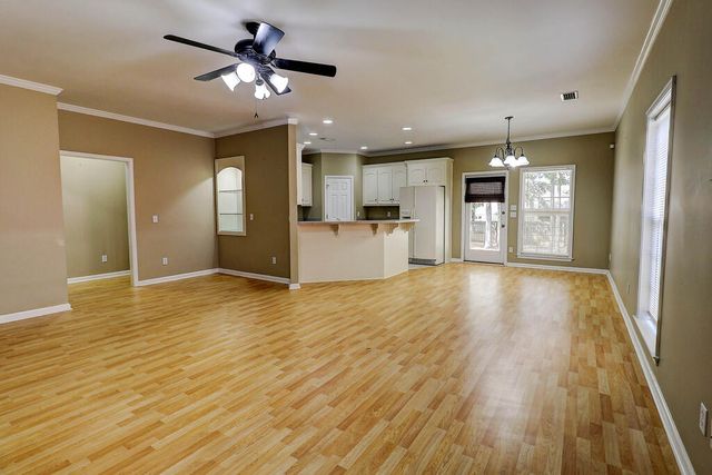 715 Frankfort Drive, Dothan, AL 36305