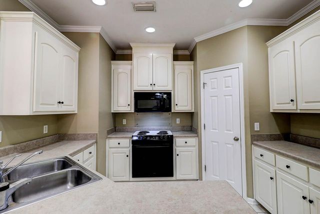 715 Frankfort Drive, Dothan, AL 36305