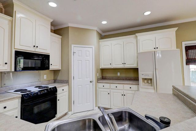 715 Frankfort Drive, Dothan, AL 36305