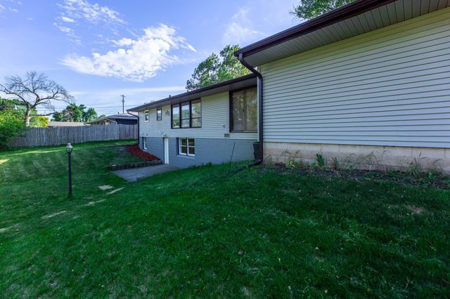 6631 Jackson Street NE, Fridley, MN 55432