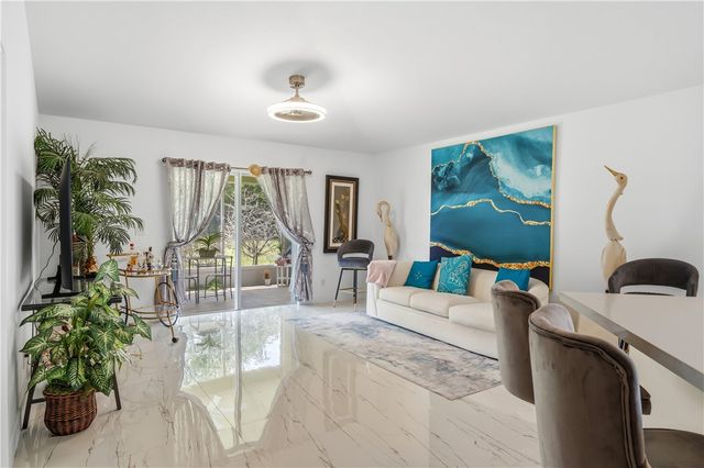 845 Greenleaf Circle, Vero Beach, FL 32960