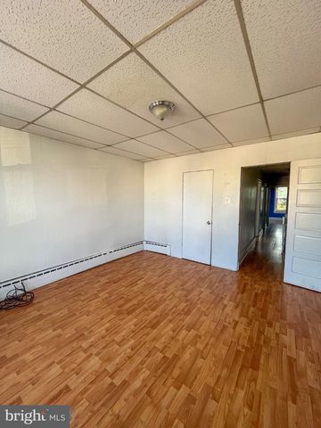 151 JOAN TER, Trenton, NJ 08629