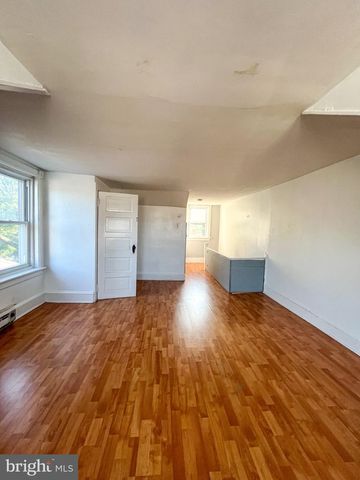 151 JOAN TER, Trenton, NJ 08629