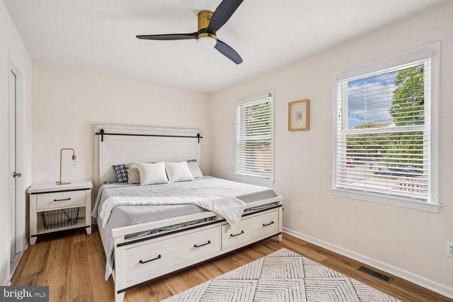 1179 N VERNON ST, Arlington, VA 22201