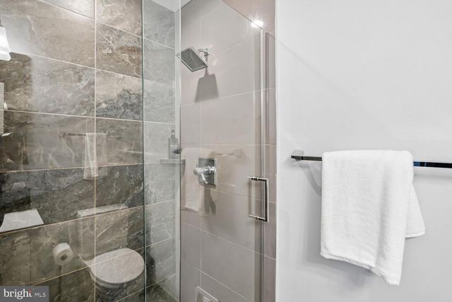 1179 N VERNON ST, Arlington, VA 22201