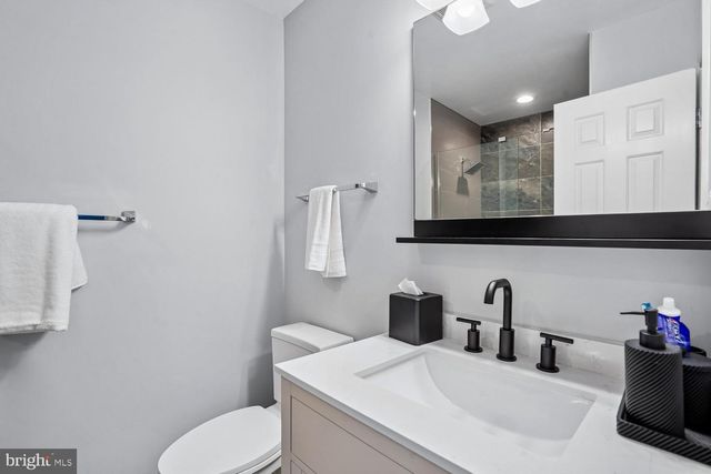 1179 N VERNON ST, Arlington, VA 22201