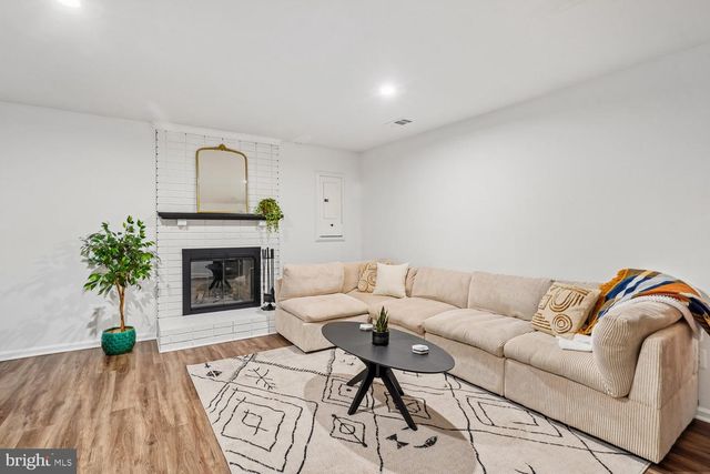 1179 N VERNON ST, Arlington, VA 22201