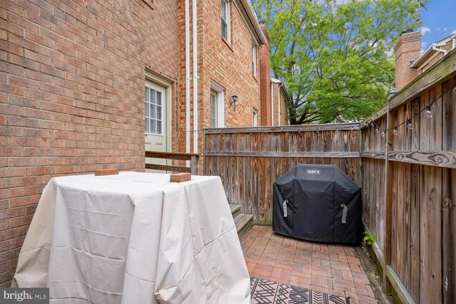 1179 N VERNON ST, Arlington, VA 22201
