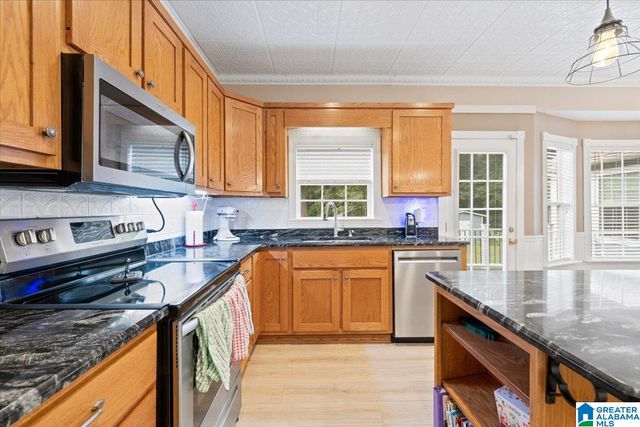 909 CAMELLIA ROAD, Oneonta, AL 35121