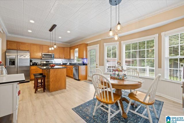 909 CAMELLIA ROAD, Oneonta, AL 35121