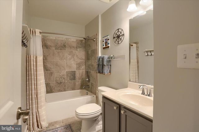 542 SANDPIPER LN, New Cumberland, PA 17070