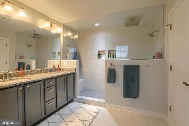 542 SANDPIPER LN, New Cumberland, PA 17070