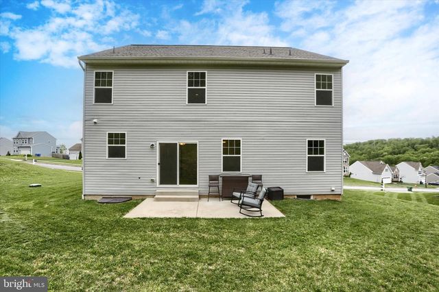 542 SANDPIPER LN, New Cumberland, PA 17070