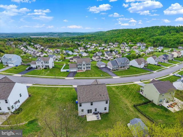 542 SANDPIPER LN, New Cumberland, PA 17070