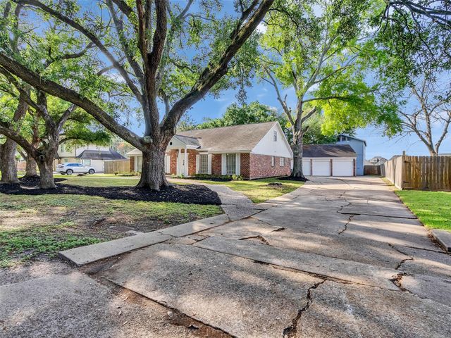 7814 Knob Hill Avenue, Pasadena, TX 77505