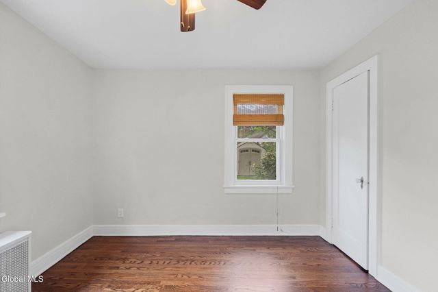 28 Center View Drive, Troy, NY 12180