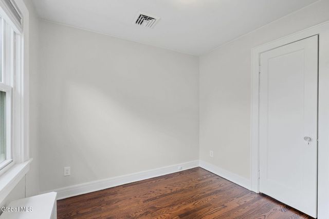 28 Center View Drive, Troy, NY 12180
