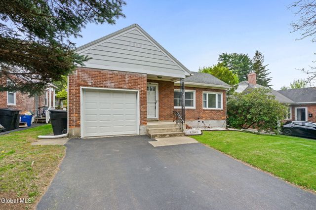 28 Center View Drive, Troy, NY 12180