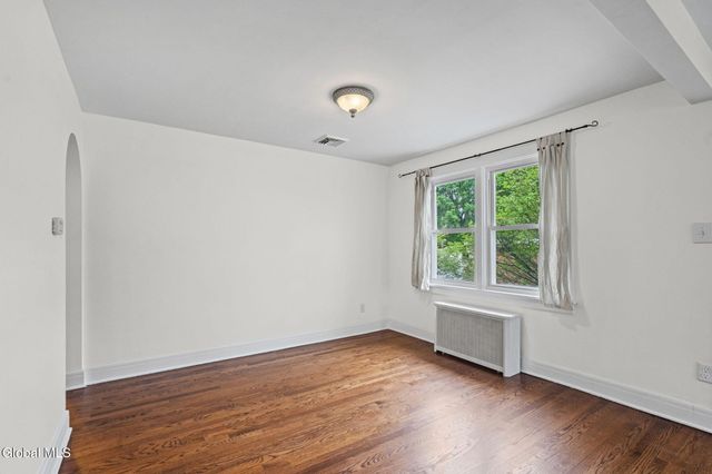 28 Center View Drive, Troy, NY 12180