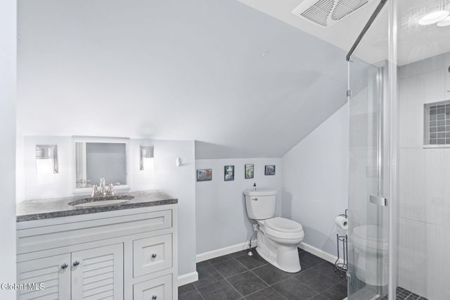 28 Center View Drive, Troy, NY 12180
