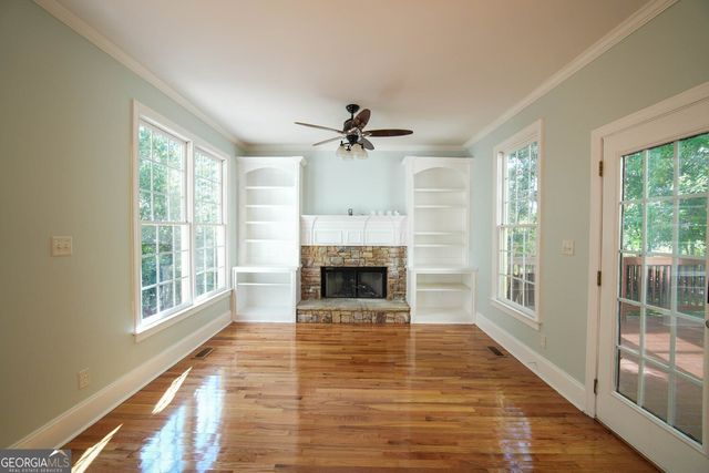 2649 Hidden Falls Drive, Buford, GA 30519