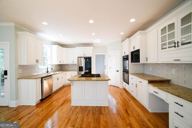 2649 Hidden Falls Drive, Buford, GA 30519