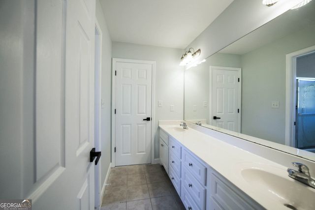 2649 Hidden Falls Drive, Buford, GA 30519