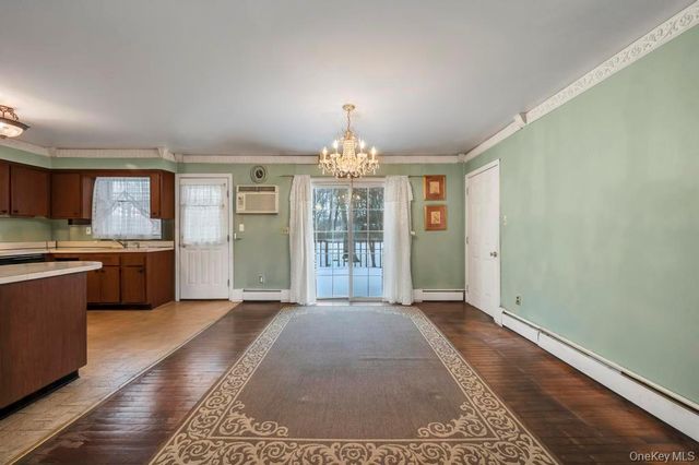 15 E Woodside Avenue, Patchogue, NY 11772