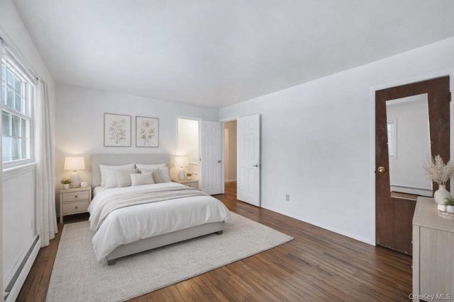 15 E Woodside Avenue, Patchogue, NY 11772