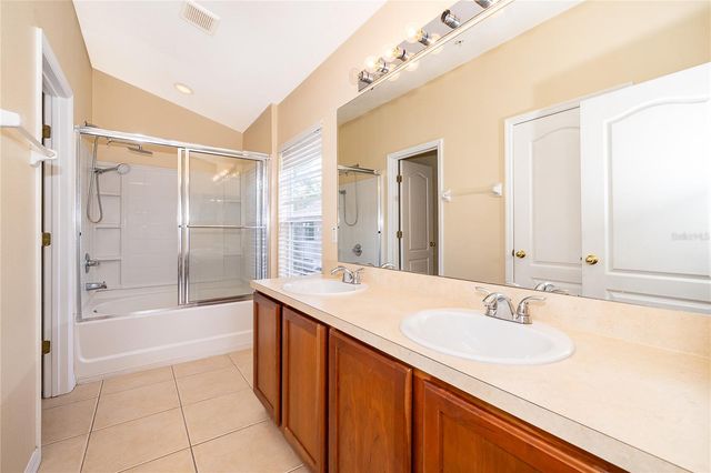 10791 GRAN PARADISO DRIVE 13A, Orlando, FL 32832