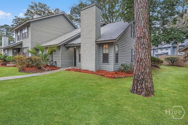 17 Hidden Lake Court, Savannah, GA 31419