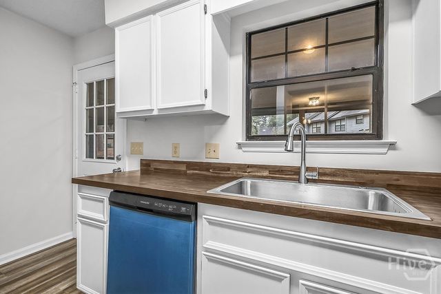 17 Hidden Lake Court, Savannah, GA 31419