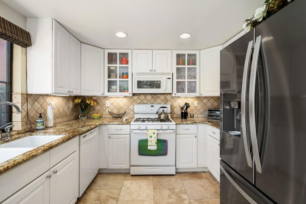 Image 15 of property listing at 42242 Omar Place, Palm Desert, CA 92211