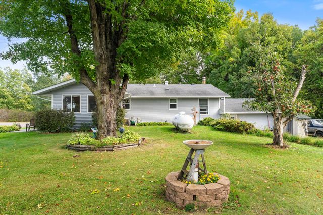 48900 Dogwood Avenue, Rush City, MN 55069