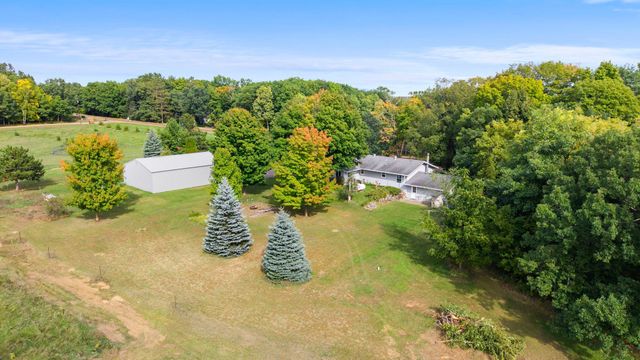 48900 Dogwood Avenue, Rush City, MN 55069