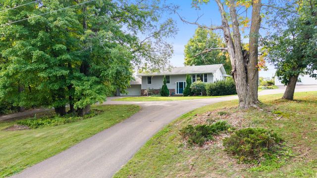 48900 Dogwood Avenue, Rush City, MN 55069