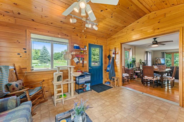 48900 Dogwood Avenue, Rush City, MN 55069