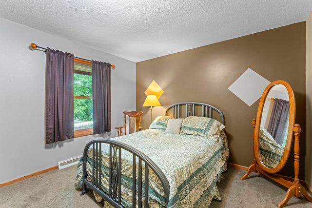 48900 Dogwood Avenue, Rush City, MN 55069