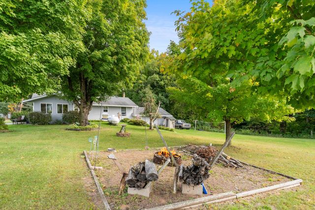 48900 Dogwood Avenue, Rush City, MN 55069