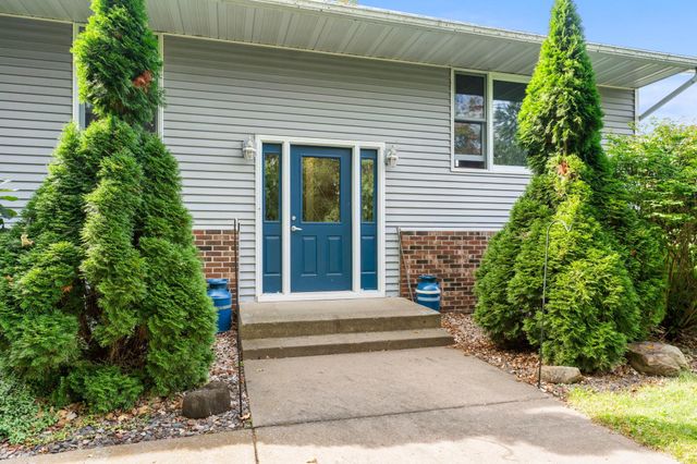 48900 Dogwood Avenue, Rush City, MN 55069
