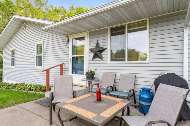 48900 Dogwood Avenue, Rush City, MN 55069
