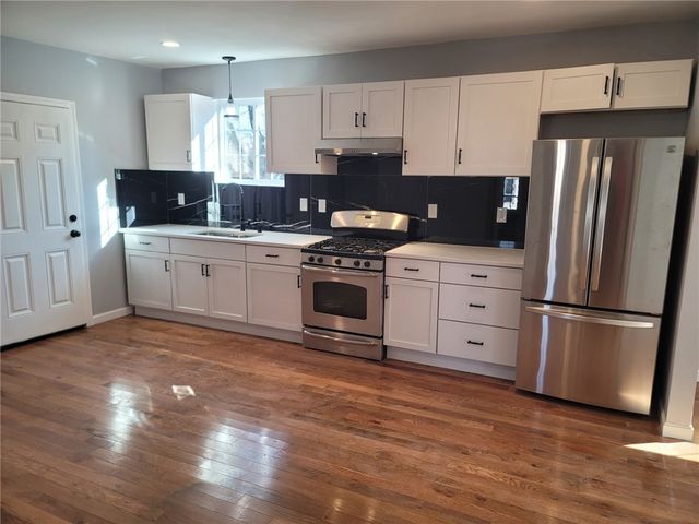 653 Douglas Avenue 2, Providence, RI 02908