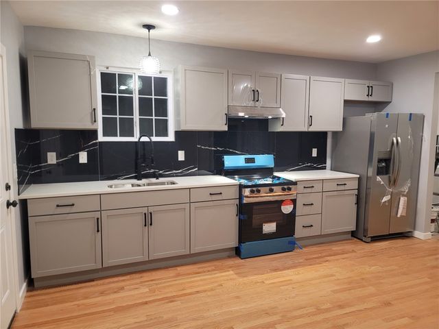 653 Douglas Avenue 2, Providence, RI 02908