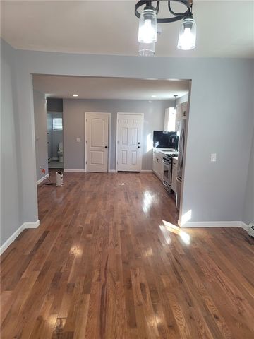 653 Douglas Avenue 2, Providence, RI 02908