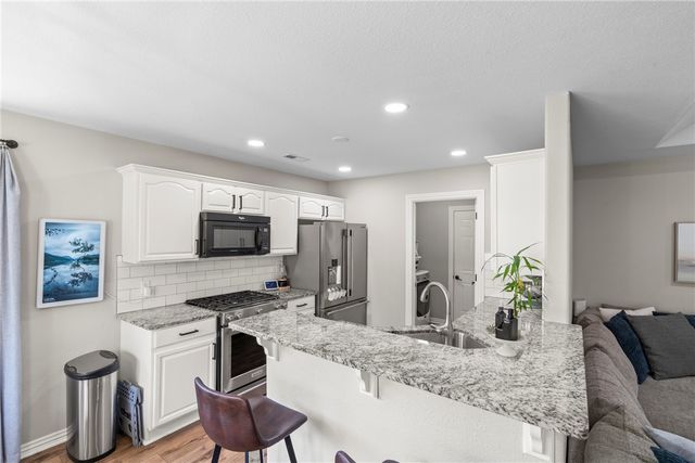 795 Deer Lodge Court, Siloam Springs, AR 72761