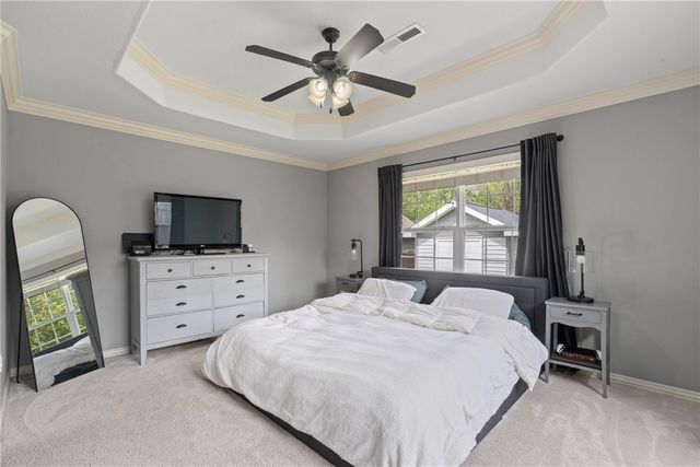 795 Deer Lodge Court, Siloam Springs, AR 72761